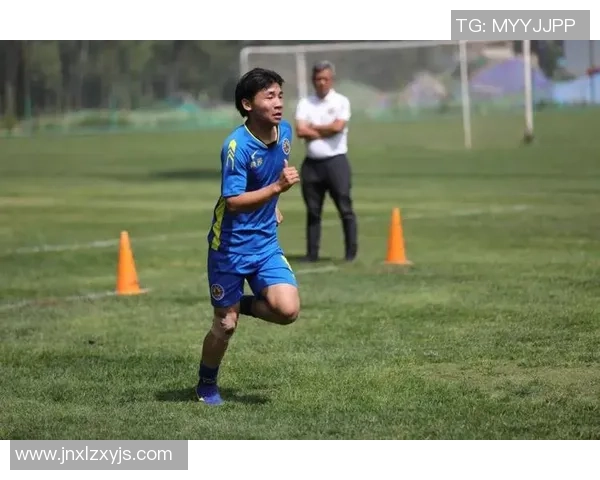 成都足球队在全国耐力排行榜中荣获第二名展现出卓越的体能与拼搏精神